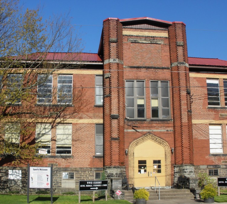 Historic Rowlesburg School Szilagyi Center (Rowlesburg,&nbspWV)